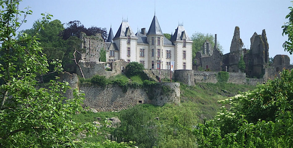 Remparts Chateau Bressuire