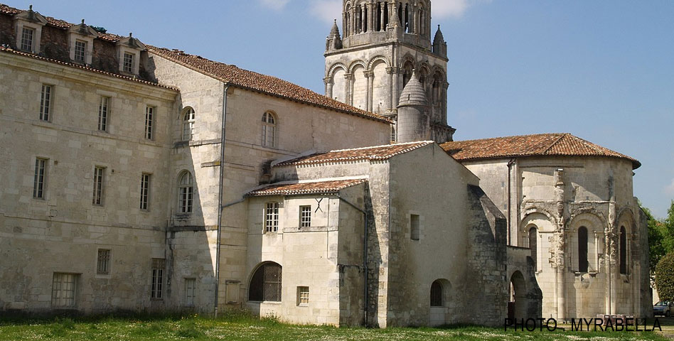 Abbaye Dames Clocher Chevet